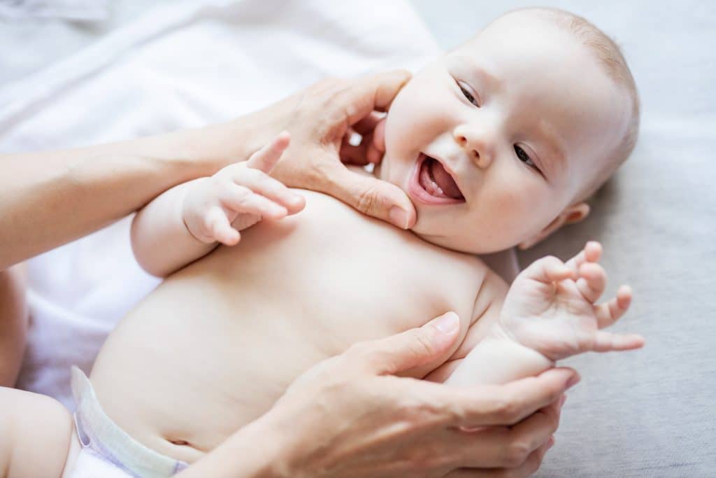Brake Surgery - Learn the exercises to perform on your baby - Child Dentistry